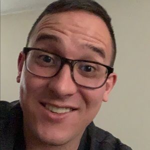 Meet your Posher, Cory